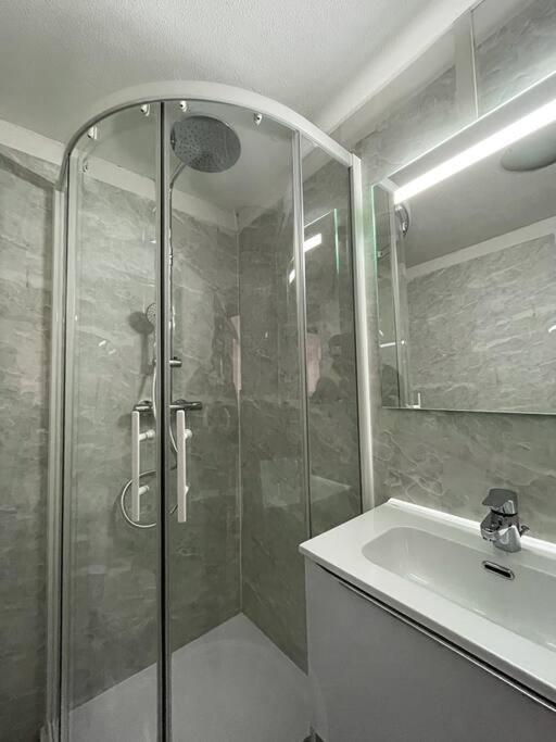 Apartamento Reims - Duplex Au Coeur Du Quartier Saint-Remi Exterior foto